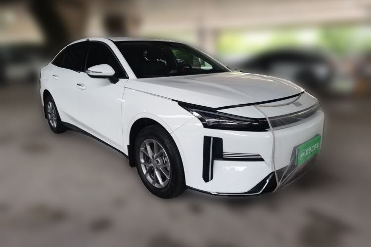 Used Geely Galaxy L6 2025 EM-i 60km Launch Edition Front Right 45 Deg