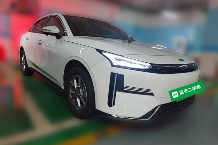 Used Geely Galaxy L6 2025 EM-i 60km Launch Edition Front Right 45 Deg