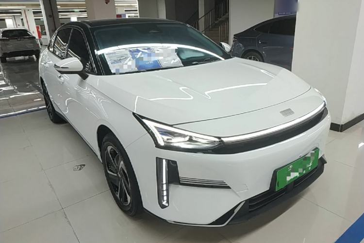 Used Geely Galaxy L6 2025 EM-i 140km Explorer+ Edition Front Right 45 Deg