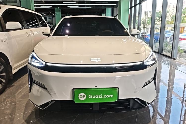 Used Geely Galaxy L6 2025 EM-i 140km Long-Range Version Front