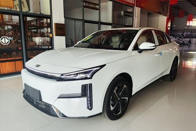 Used Geely Galaxy L6 2025 EM-i 140km Explorer+ Edition