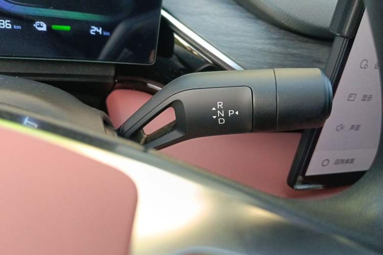 Used Geely Galaxy L6 2025 EM-i 60km Launch Edition Gear Lever
