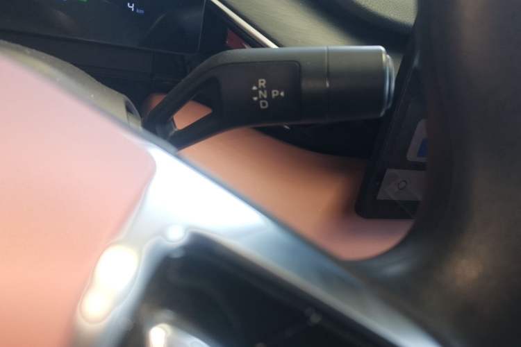 Used Geely Galaxy L6 2025 EM-i 60km Launch Edition Gear Lever