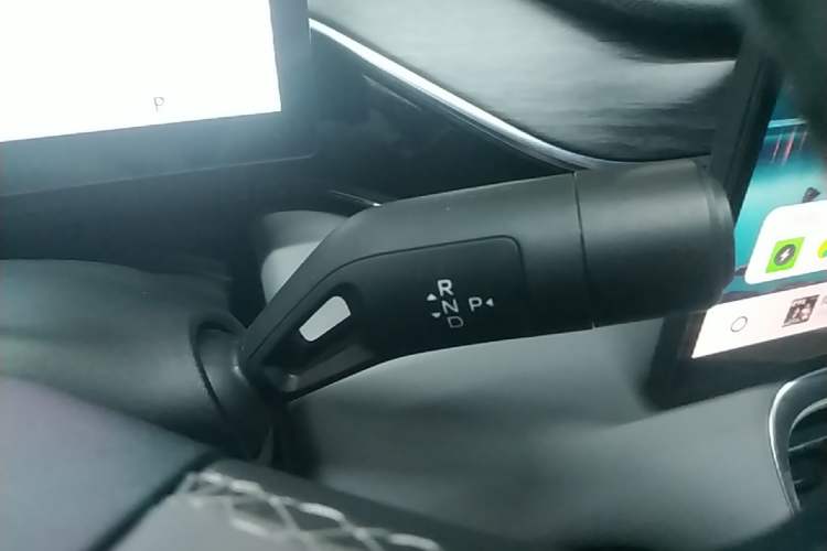 Used Geely Galaxy L6 2025 EM-i 140km Explorer+ Edition Gear Lever