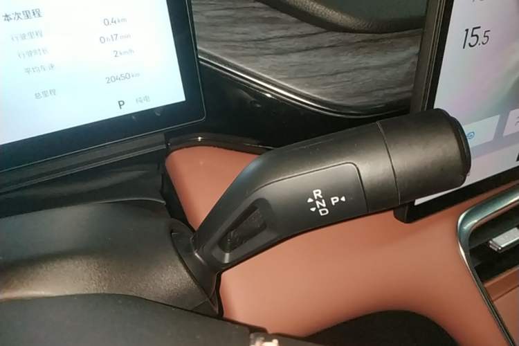 Used Geely Galaxy L6 2025 EM-i 140km Explorer+ Edition Gear Lever