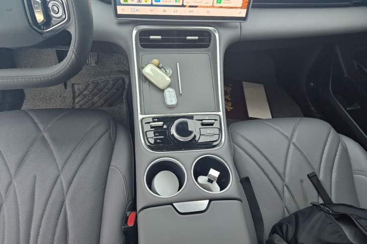 Used Geely Galaxy L6 2025 EM-i 140km Explorer+ Edition Gear Lever