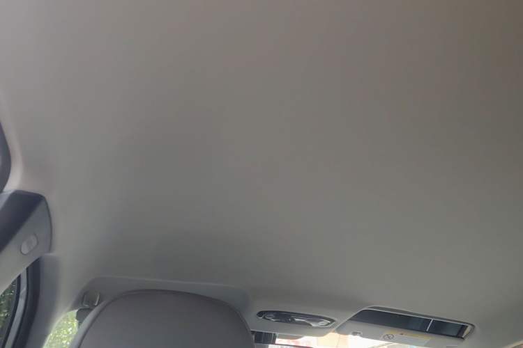 Used Geely Galaxy L6 2025 EM-i 140km Long-Range Version Headliner