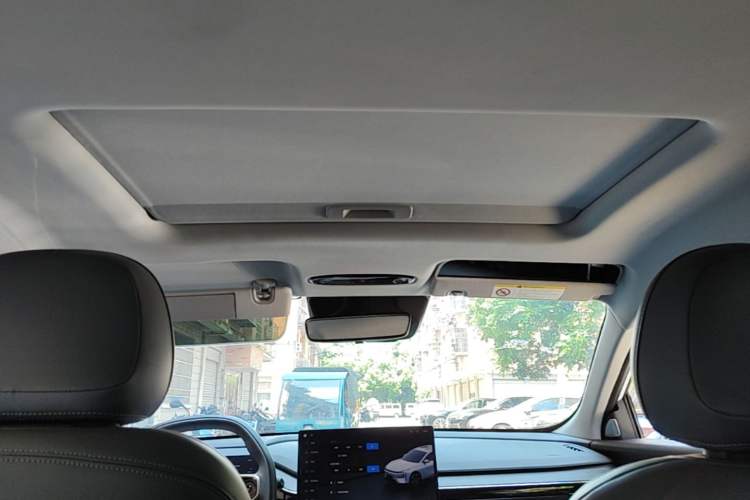 Used Geely Galaxy L6 2025 EM-i 140km Explorer+ Edition Headliner