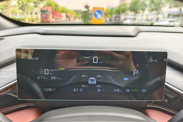Used Geely Galaxy L6 2025 EM-i 140km Long-Range Version Instrument Cluster