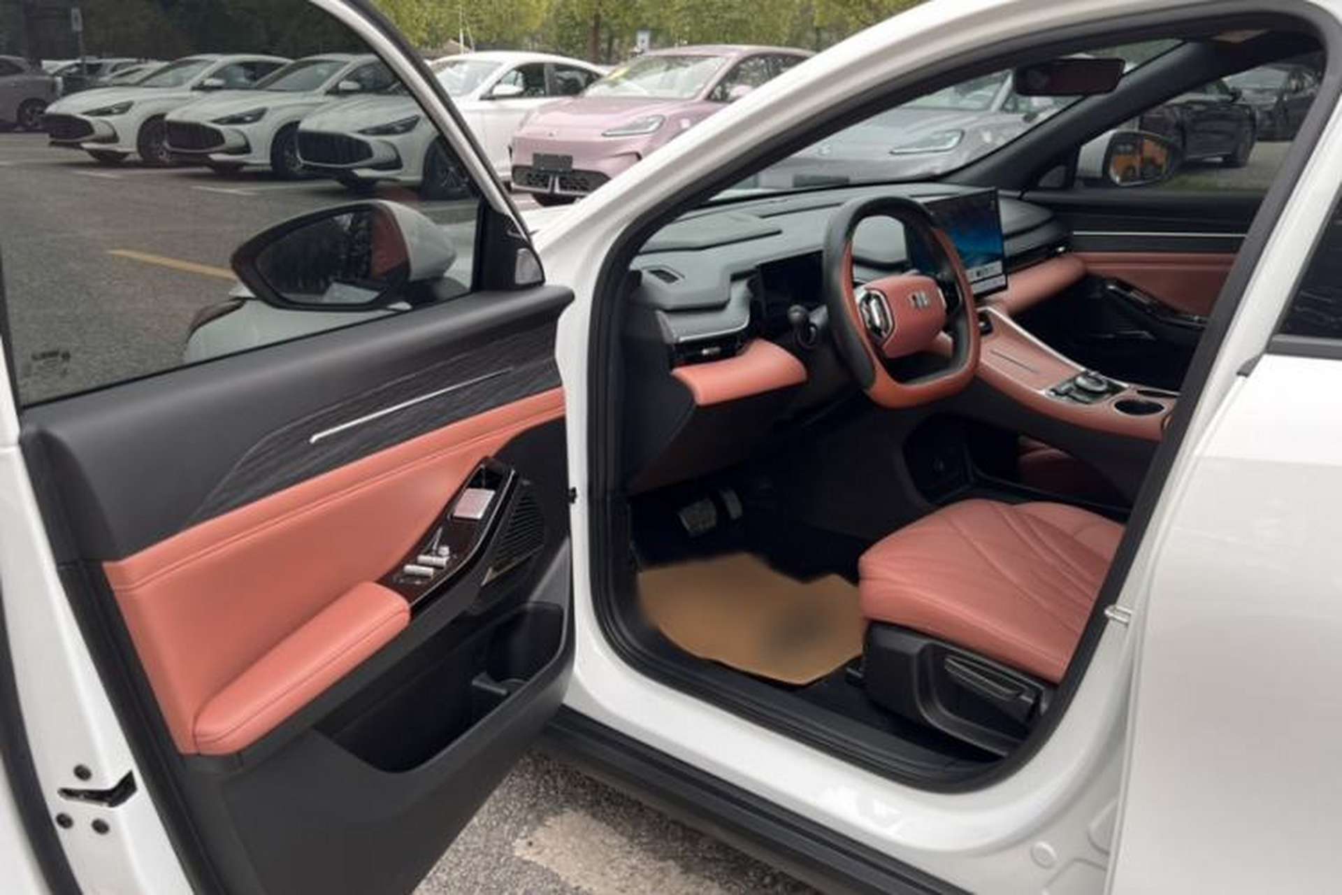 Used Geely Galaxy L6 2025 EM-i 60km Launch Edition Interior 1