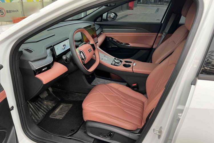 Used Geely Galaxy L6 2025 EM-i 140km Explorer+ Edition Interior 2