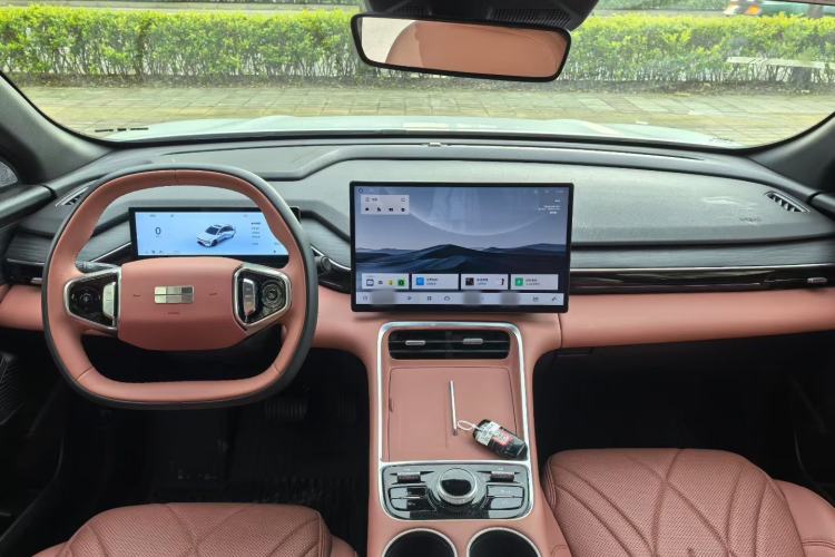 Used Geely Galaxy L6 2025 EM-i 140km Explorer+ Edition Interior 2