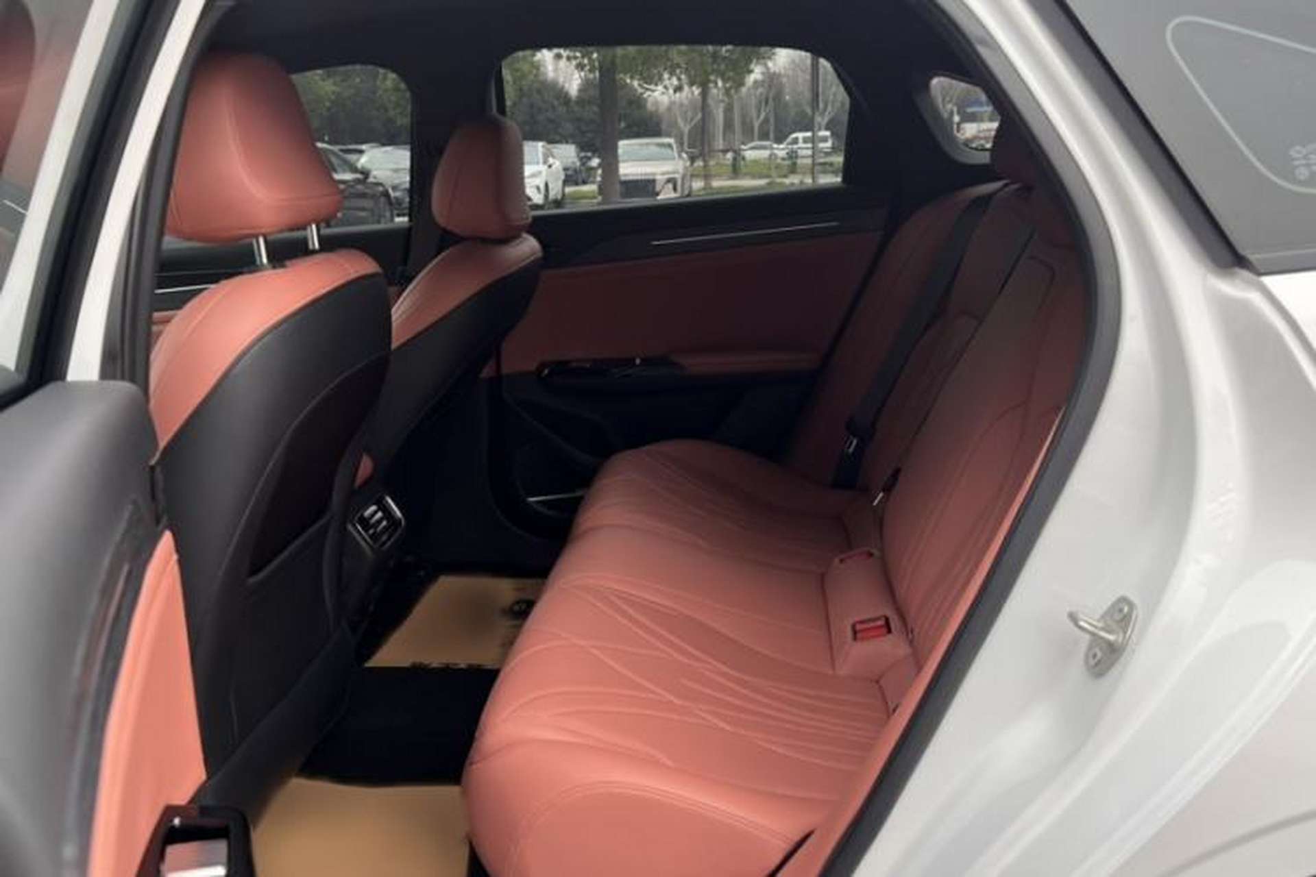 Used Geely Galaxy L6 2025 EM-i 60km Launch Edition Interior 6
