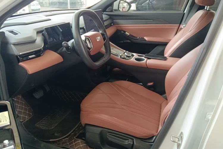 Used Geely Galaxy L6 2025 EM-i 140km Long-Range Version Left Front Seat