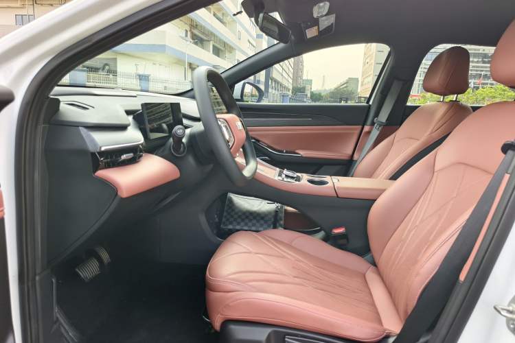 Used Geely Galaxy L6 2025 EM-i 140km Long-Range Version Left Front Seat