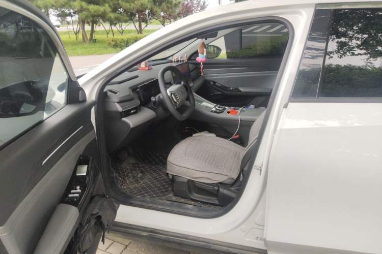 Used Geely Galaxy L6 2025 EM-i 60km Launch Edition Left Front Seat