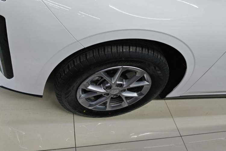 Used Geely Galaxy L6 2025 EM-i 60km Launch Edition Left Front Wheel Hub