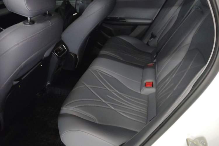 Used Geely Galaxy L6 2025 EM-i 140km Starship Edition Left Rear Seat