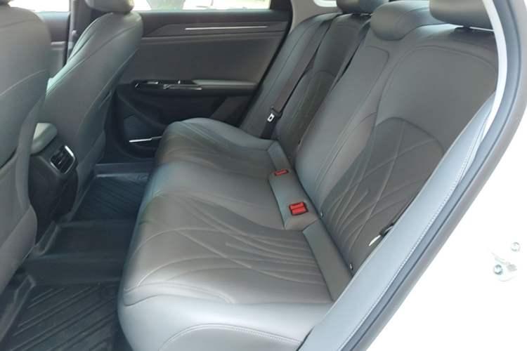 Used Geely Galaxy L6 2025 EM-i 140km Explorer+ Edition Left Rear Seat