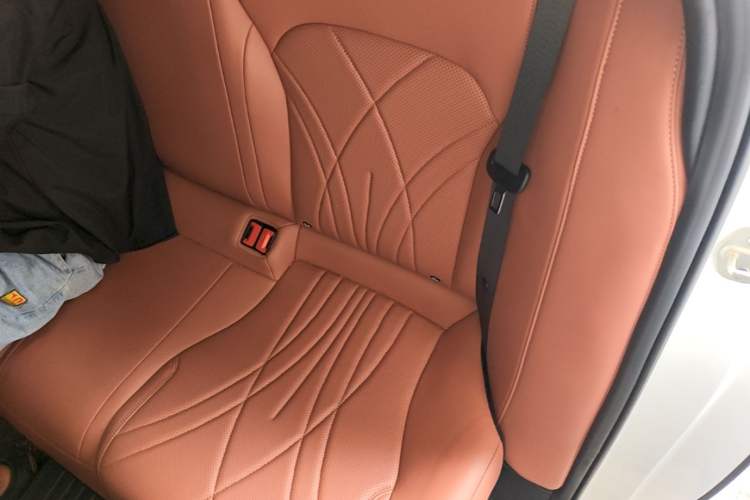 Used Geely Galaxy L6 2025 EM-i 140km Explorer+ Edition Left Rear Seat