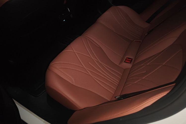 Used Geely Galaxy L6 2025 EM-i 140km Explorer+ Edition Left Rear Seat