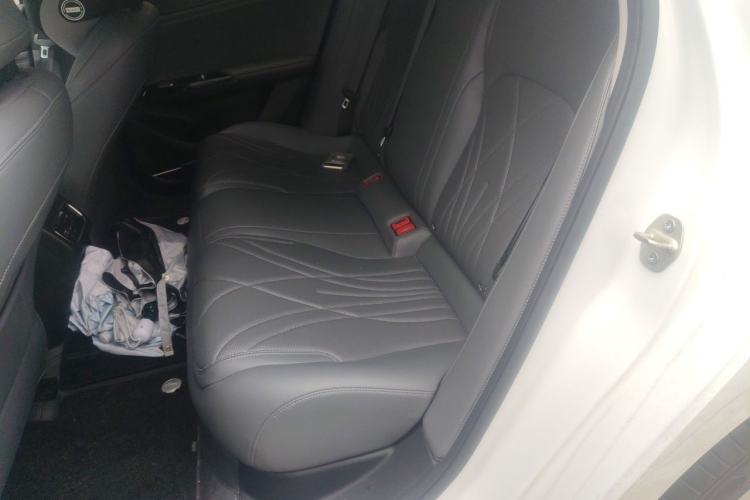 Used Geely Galaxy L6 2025 EM-i 140km Explorer+ Edition Left Rear Seat