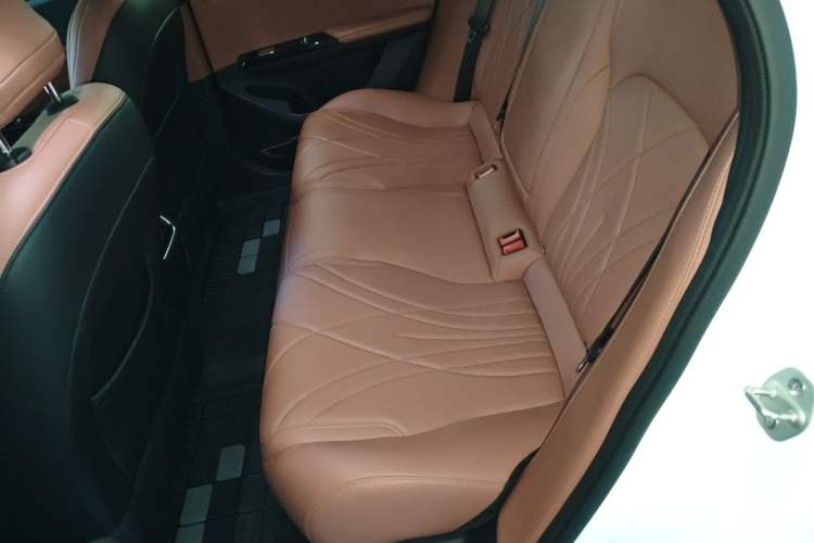 Used Geely Galaxy L6 2025 EM-i 140km Starship Edition Left Rear Seat