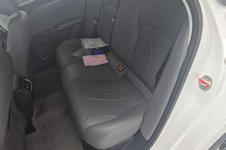 Used Geely Galaxy L6 2025 EM-i 140km Explorer+ Edition Left Rear Seat