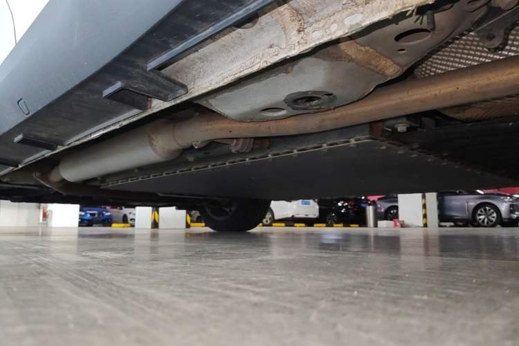 Used Geely Galaxy L6 2025 EM-i 140km Starship Edition Left Side Sill