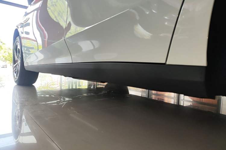 Used Geely Galaxy L6 2025 EM-i 140km Explorer+ Edition Left Side Sill