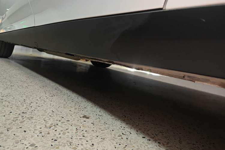 Used Geely Galaxy L6 2025 EM-i 140km Explorer+ Edition Left Side Sill