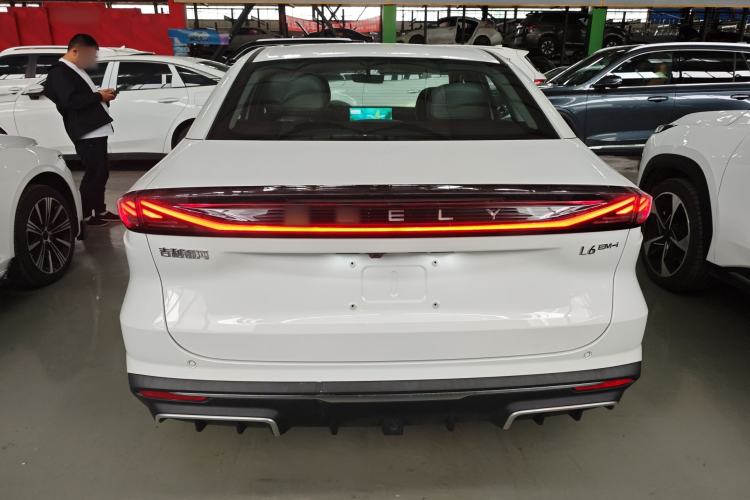 Used Geely Galaxy L6 2025 EM-i 60km Exploration Edition Rear
