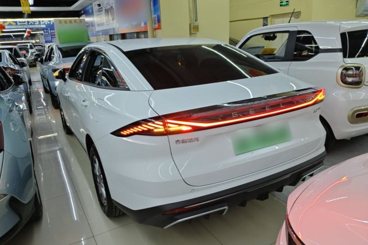 Used Geely Galaxy L6 2025 EM-i 60km Launch Edition Rear Left 45 Deg