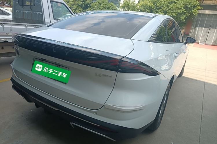 Used Geely Galaxy L6 2025 EM-i 60km Launch Edition Rear Right 45 Deg