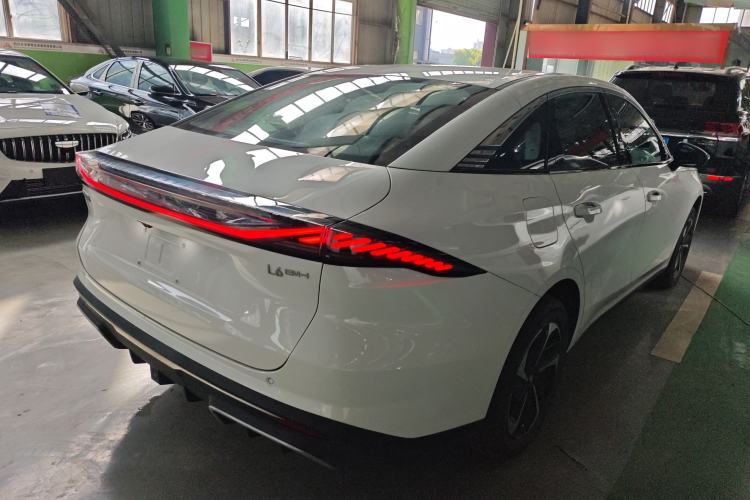 Used Geely Galaxy L6 2025 EM-i 140km Starship Edition Rear Right 45 Deg