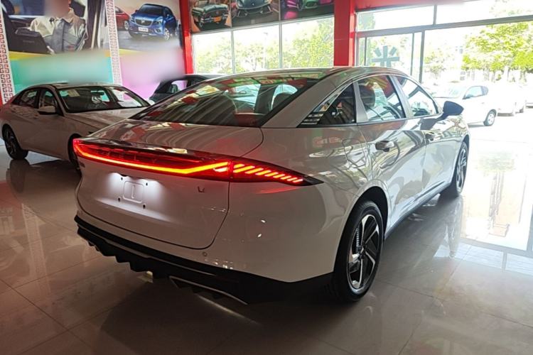 Used Geely Galaxy L6 2025 EM-i 140km Explorer+ Edition Rear Right 45 Deg