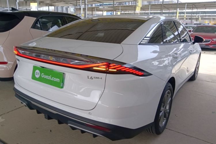 Used Geely Galaxy L6 2025 EM-i 140km Long-Range Version Rear Right 45 Deg