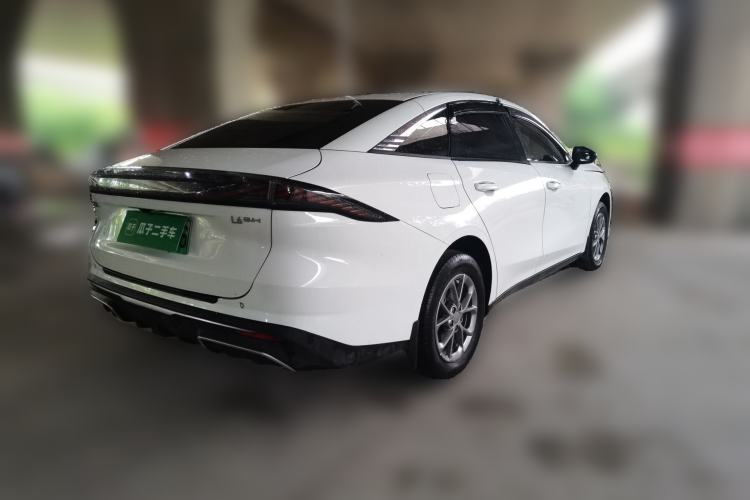 Used Geely Galaxy L6 2025 EM-i 60km Launch Edition Rear Right 45 Deg