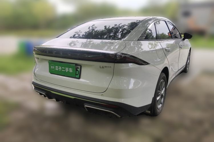 Used Geely Galaxy L6 2025 EM-i 60km Launch Edition Rear Right 45 Deg