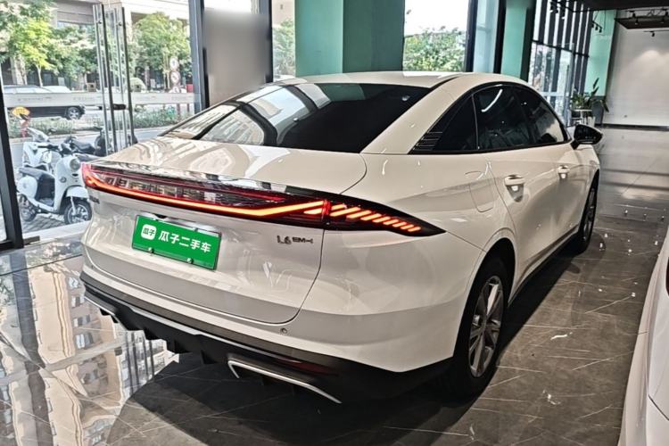 Used Geely Galaxy L6 2025 EM-i 140km Long-Range Version Rear Right 45 Deg