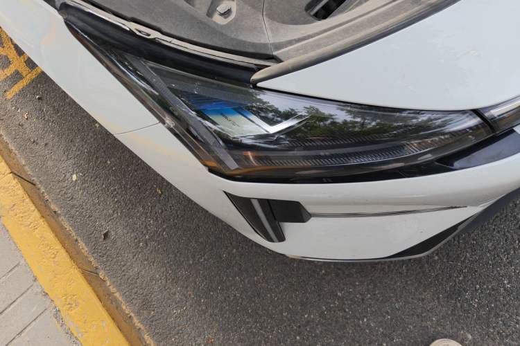 Used Geely Galaxy L6 2025 EM-i 60km Launch Edition Right Front Headlight