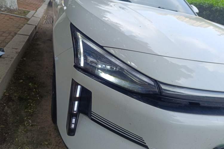 Used Geely Galaxy L6 2025 EM-i 140km Explorer+ Edition Right Front Headlight