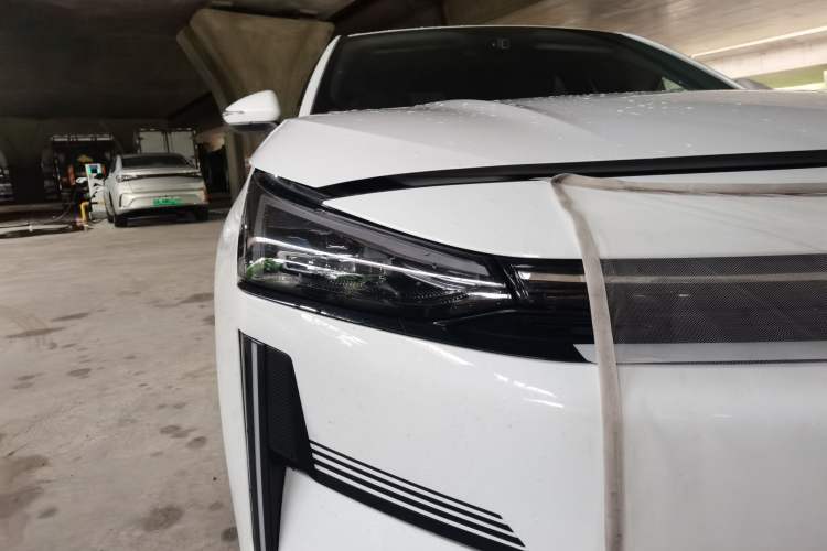 Used Geely Galaxy L6 2025 EM-i 60km Launch Edition Right Front Headlight