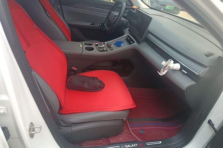 Used Geely Galaxy L6 2025 EM-i 60km Launch Edition Right Front Seat