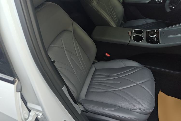 Used Geely Galaxy L6 2025 EM-i 140km Starship Edition Right Front Seat