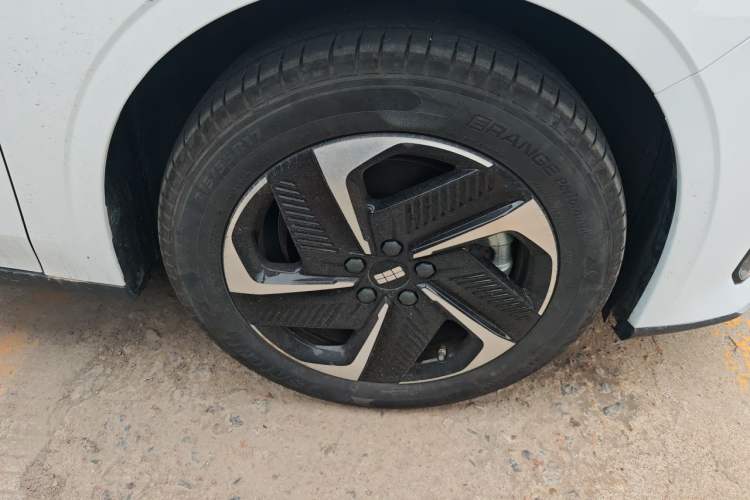 Used Geely Galaxy L6 2025 EM-i 140km Explorer+ Edition Right Front Wheel Hub