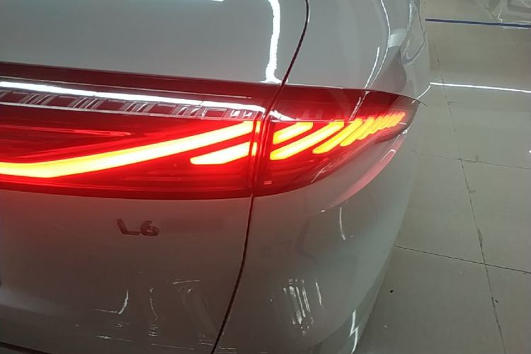 Used Geely Galaxy L6 2025 EM-i 140km Explorer+ Edition Right Rear Taillight