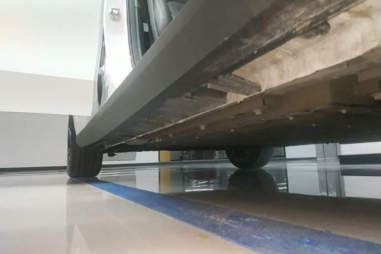 Used Geely Galaxy L6 2025 EM-i 140km Explorer+ Edition Right Side Sill