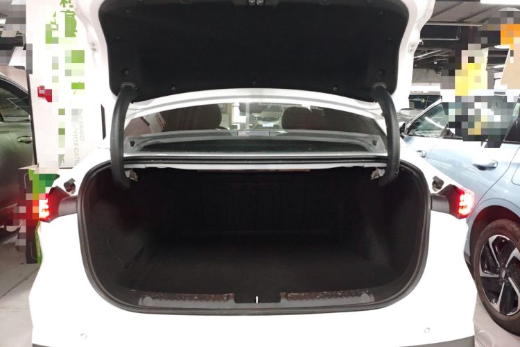 Used Geely Galaxy L6 2025 EM-i 140km Explorer+ Edition Trunk