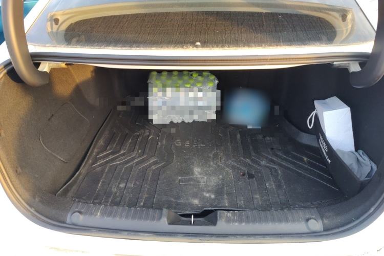Used Geely Galaxy L6 2025 EM-i 140km Explorer+ Edition Trunk
